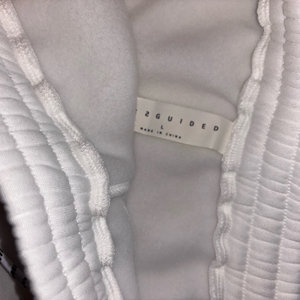 3/$40❗️Missguided White Women's Shorts - Picture 9 of 13